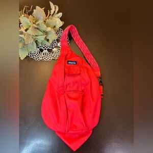 Kavu Rope Sling Back Pack Bag Coral Flamingo CrossbodyEUC Hiking Outdoor Crunchy